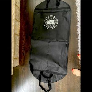 COPY - Suit travel holder, clothes storage  Canada goose